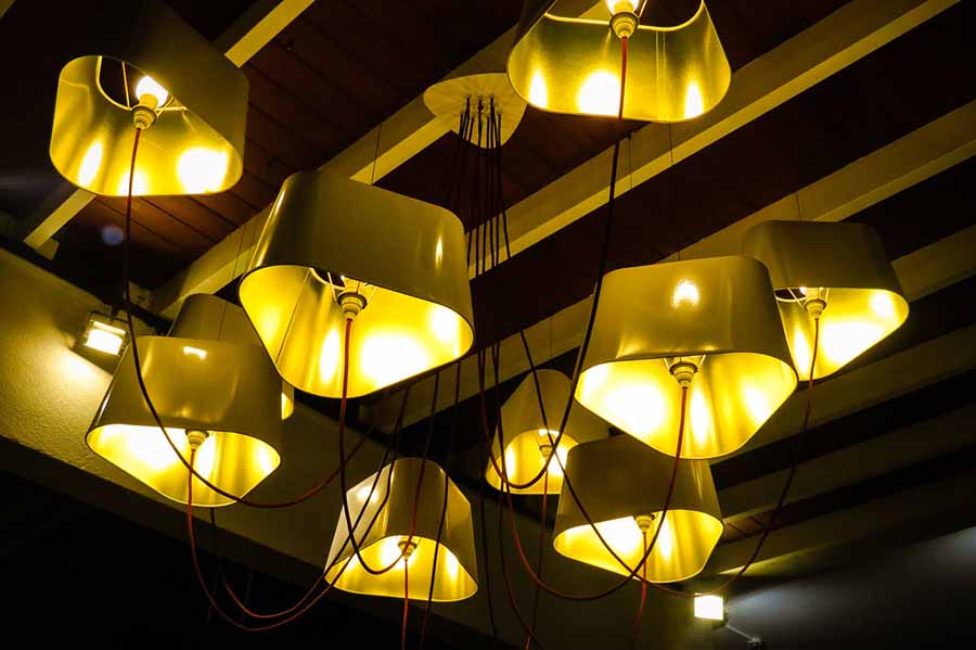 éclairage électrique plafonnié