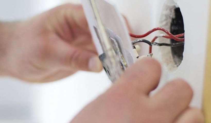 Installer une prise électrique